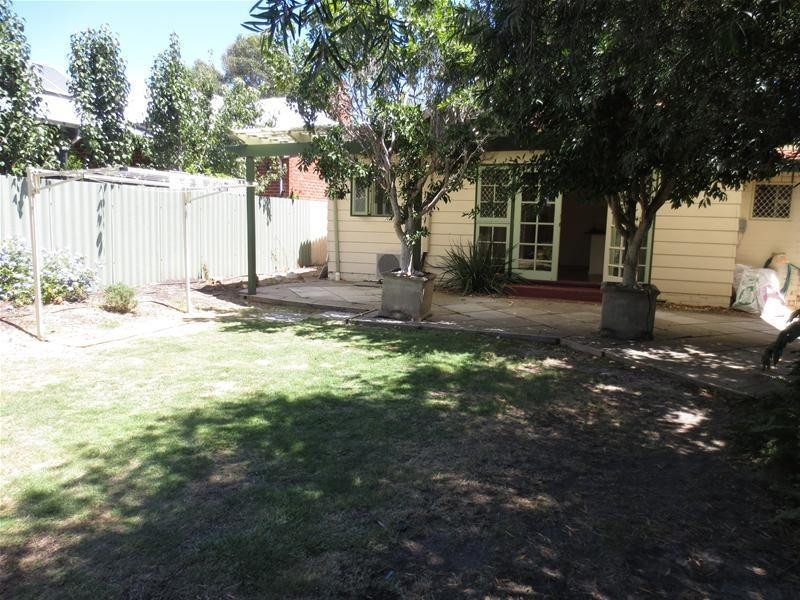 6 Tareena Street, Nedlands WA 6009