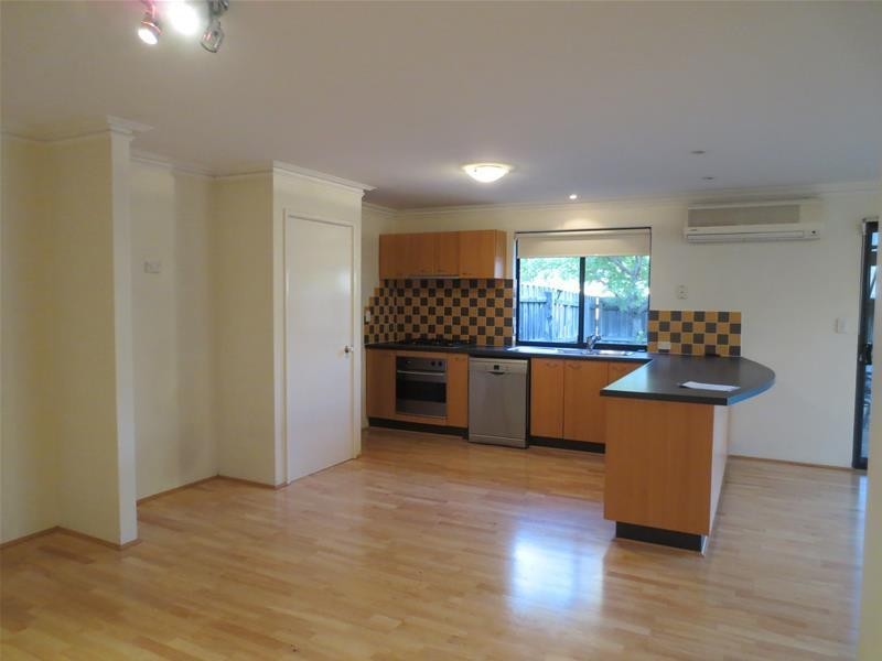 69 MacNaughton Crescent, Kinross WA 6028