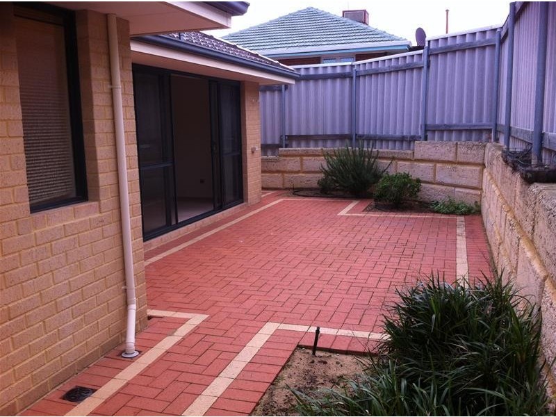 1/25 Peppering Way, Westminster WA 6061