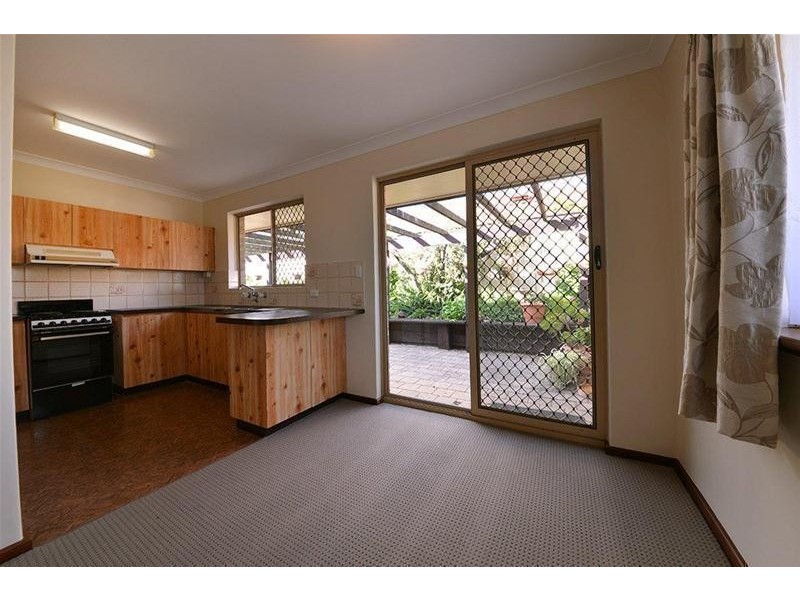 4B Blaxland Way, Padbury WA 6025