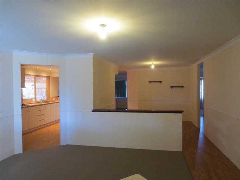 9 St Stephens Crescent, Tapping WA 6065