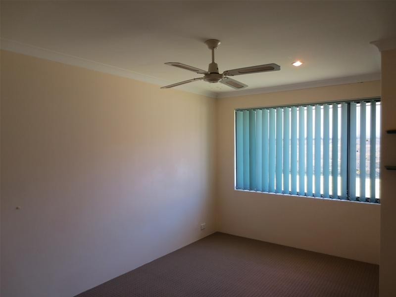9 St Stephens Crescent, Tapping WA 6065