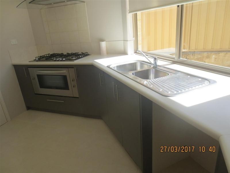 42 Camborne Parkway, Butler WA 6036