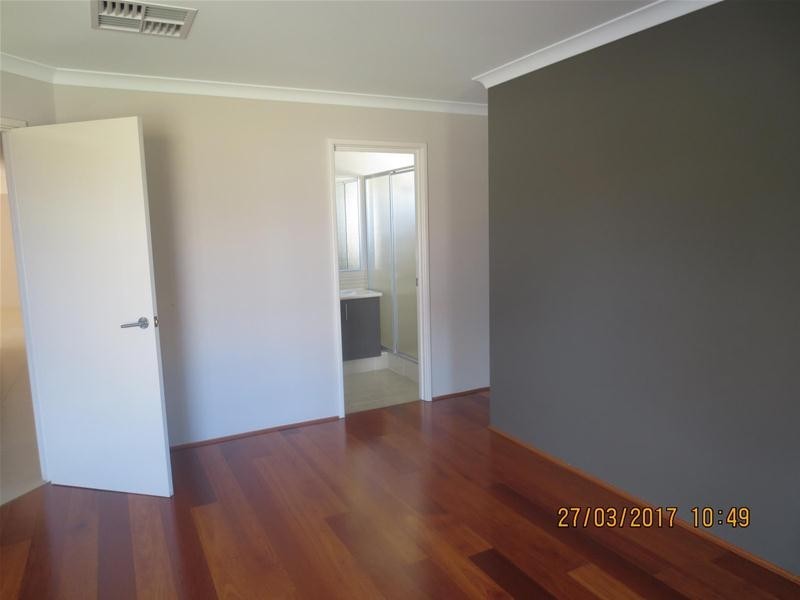 42 Camborne Parkway, Butler WA 6036