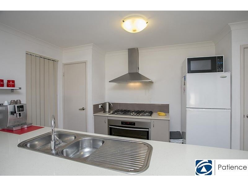 46 Leschenault Loop, Banksia Grove WA 6031