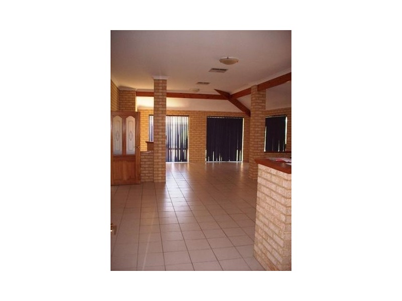 15 Malacca Way, Mindarie WA 6030