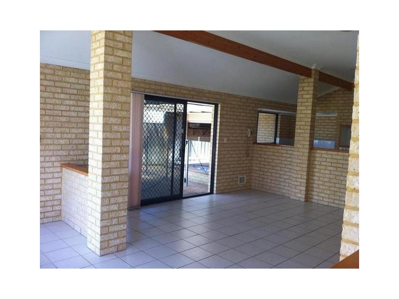 15 Malacca Way, Mindarie WA 6030