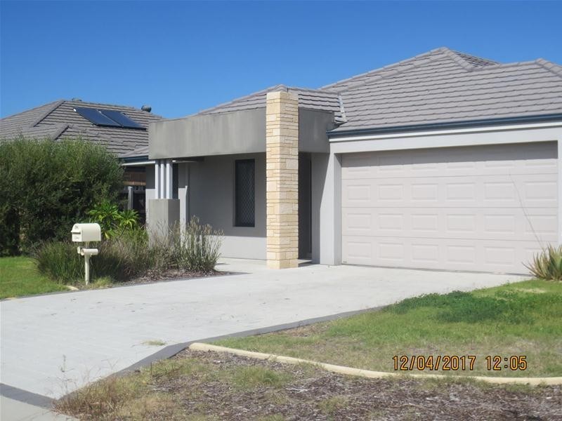 9 Menindee Road, Ellenbrook WA 6069