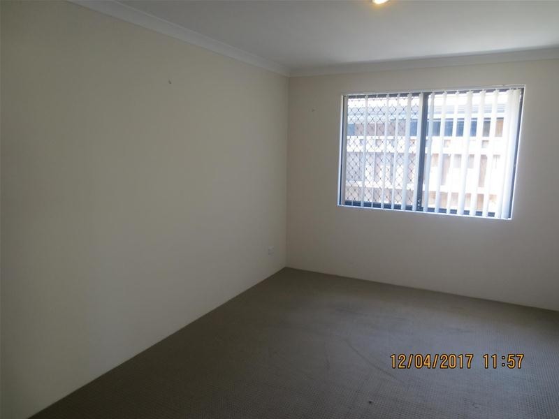 9 Menindee Road, Ellenbrook WA 6069