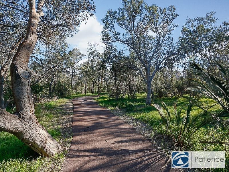 89 Lakevalley Drive, Edgewater WA 6027