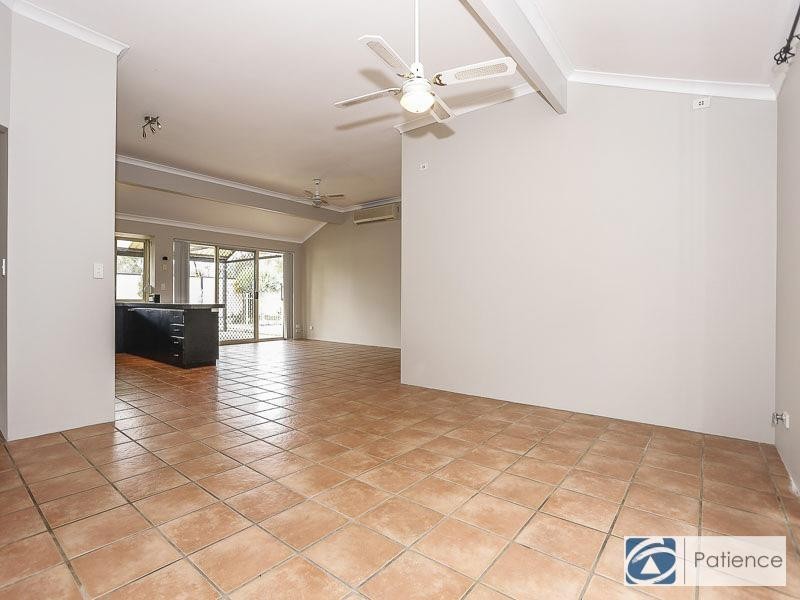 1 Frond Circuit, Banksia Grove WA 6031