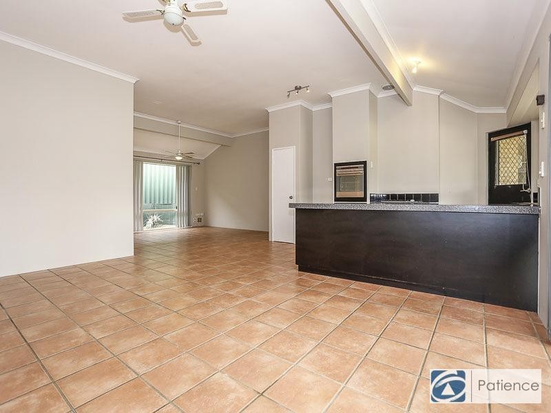 1 Frond Circuit, Banksia Grove WA 6031