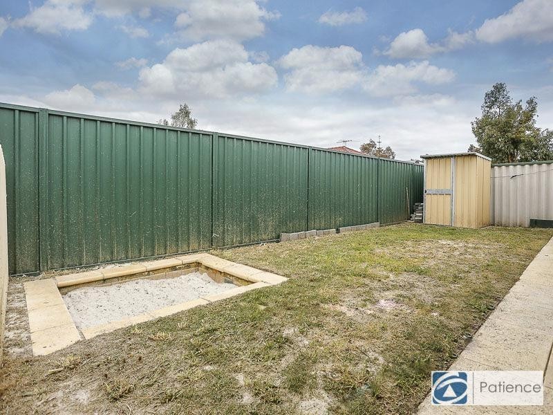 1 Frond Circuit, Banksia Grove WA 6031