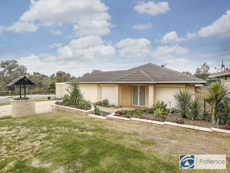 1 Frond Circuit, Banksia Grove WA 6031