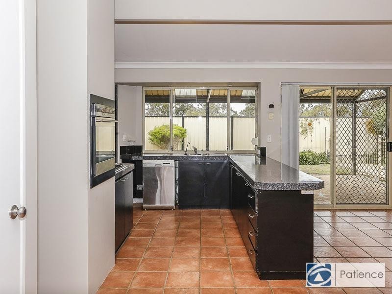 1 Frond Circuit, Banksia Grove WA 6031