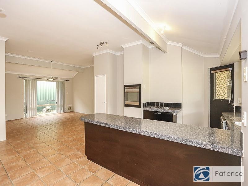 1 Frond Circuit, Banksia Grove WA 6031