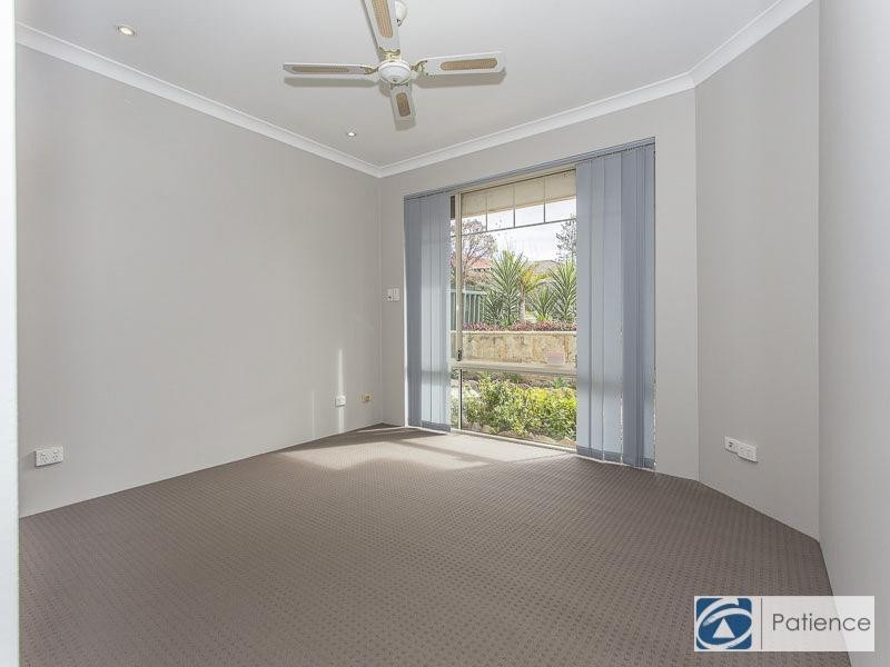 1 Frond Circuit, Banksia Grove WA 6031