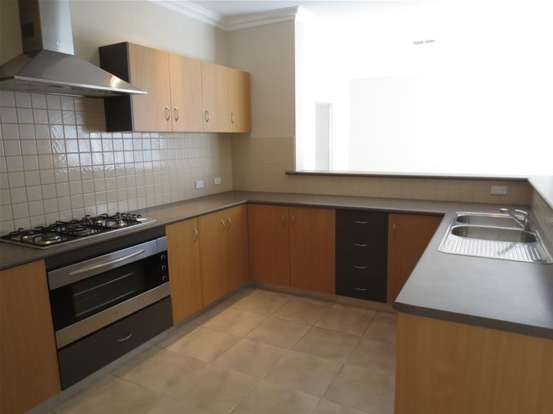 19 Tissington Drive, Darch WA 6065