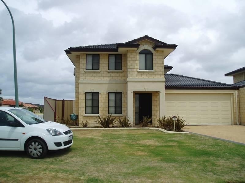 24 Russell Road, Madeley WA 6065