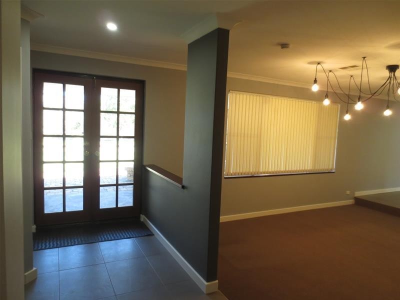 10 Taro Place, Kingsley WA 6026