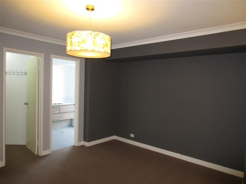 10 Taro Place, Kingsley WA 6026