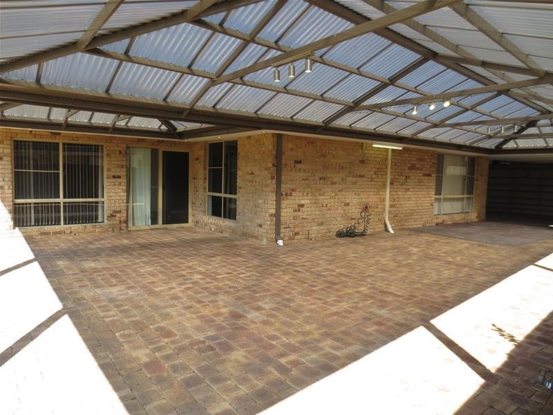 10 Taro Place, Kingsley WA 6026