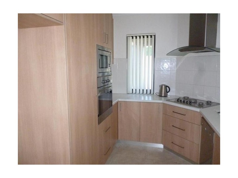 B/15 Steyning Way, Westminster WA 6061