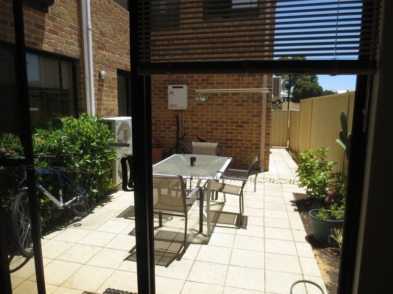 4a Wesley Rise, Joondalup WA 6027