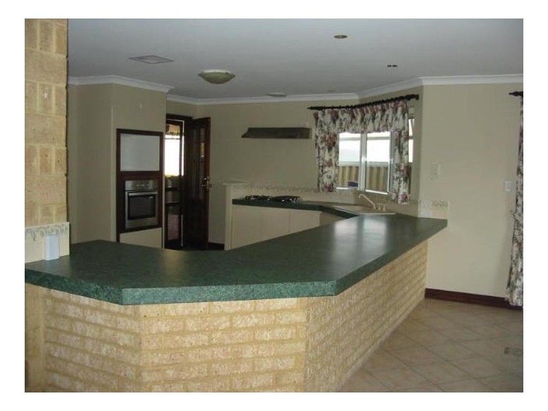 19 Glenfine Way, Carramar WA 6031