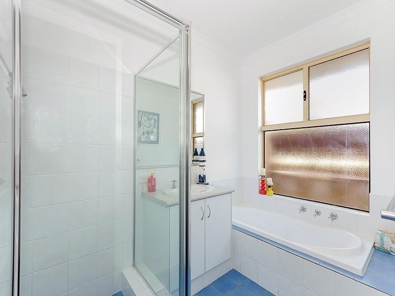 31 Eiffel Circuit, Tapping WA 6065