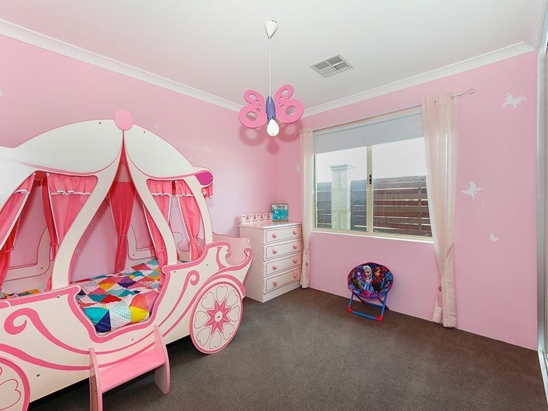 31 Eiffel Circuit, Tapping WA 6065