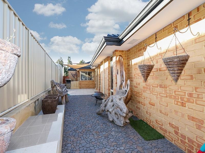 31 Eiffel Circuit, Tapping WA 6065