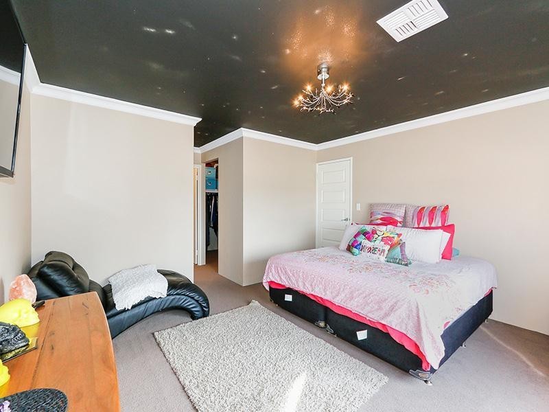 31 Eiffel Circuit, Tapping WA 6065