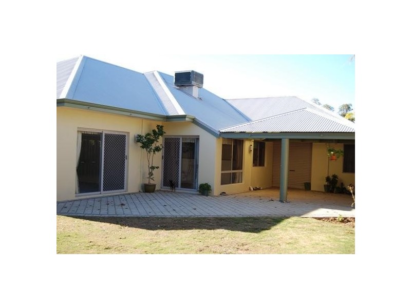 36 Streeton Promenade, Woodvale WA 6026