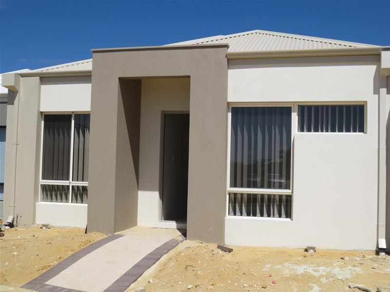 25 Lampeter Road, Butler WA 6036