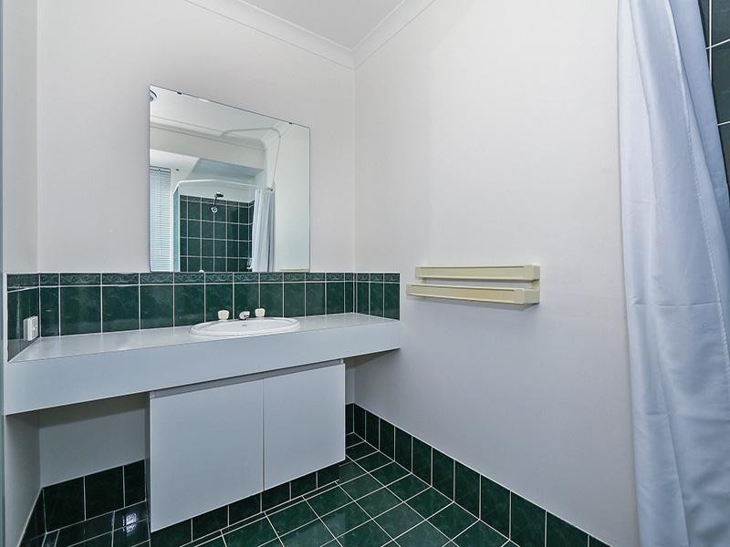 6 Swindon Lane, Currambine WA 6028