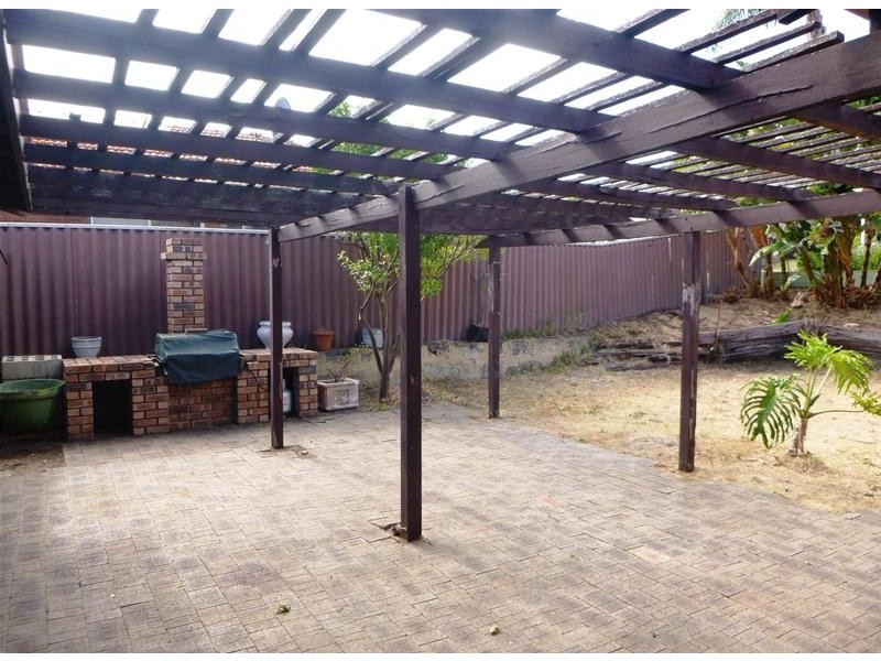 26 Cimbrook Way, Duncraig WA 6023