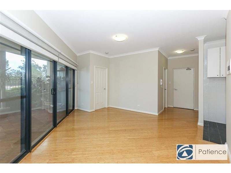 6/160 Lakeside Drive, Joondalup WA 6027