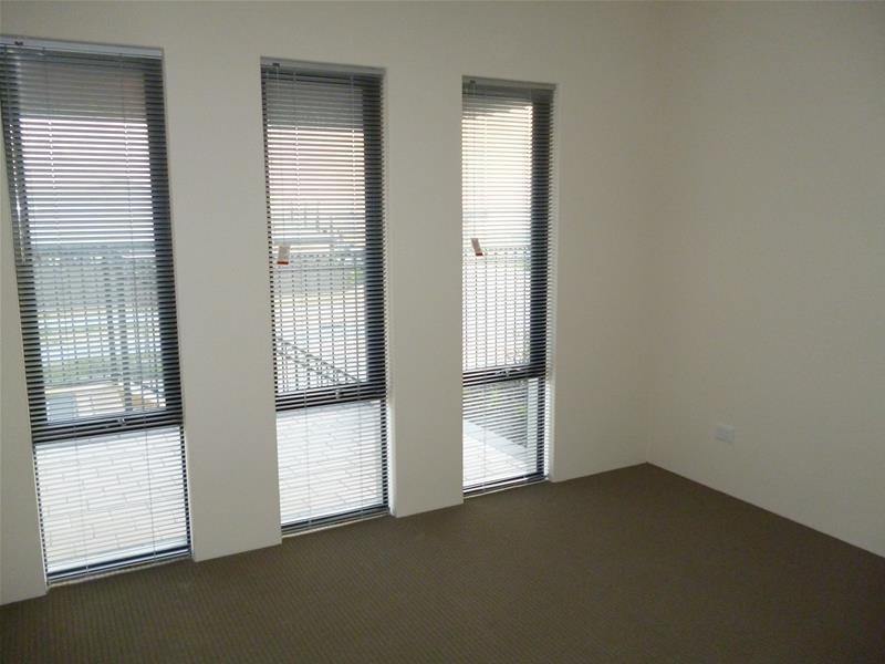 124 Hinchinbrook Avenue, Ridgewood WA 6030