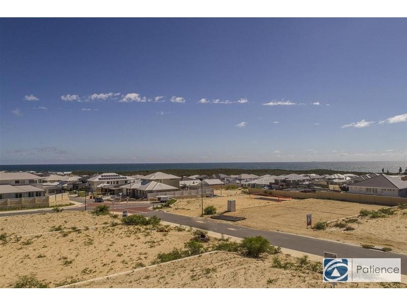 37 Daytona Drive, Iluka WA 6028