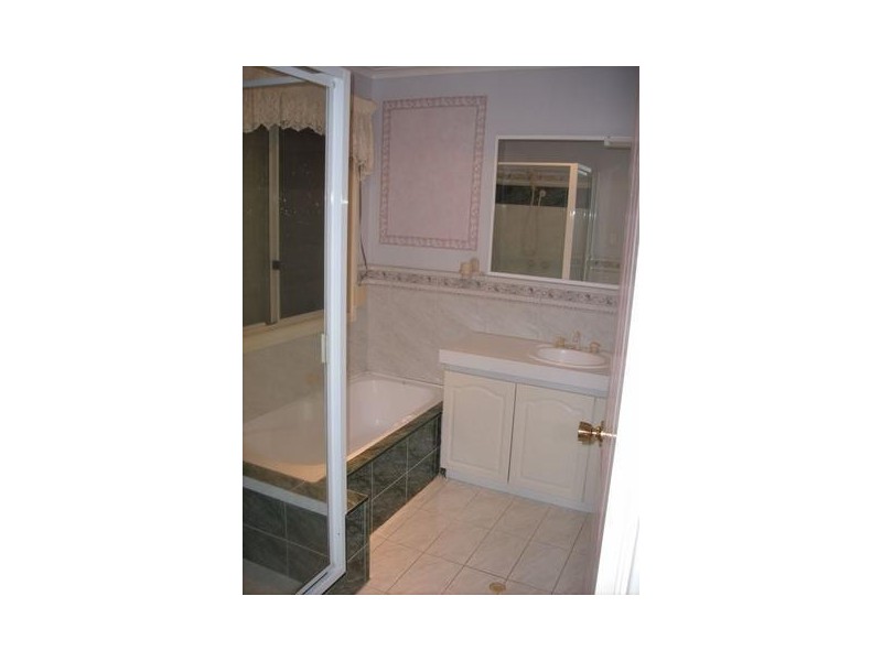 10 Troubridge Retreat, Ocean Reef WA 6027