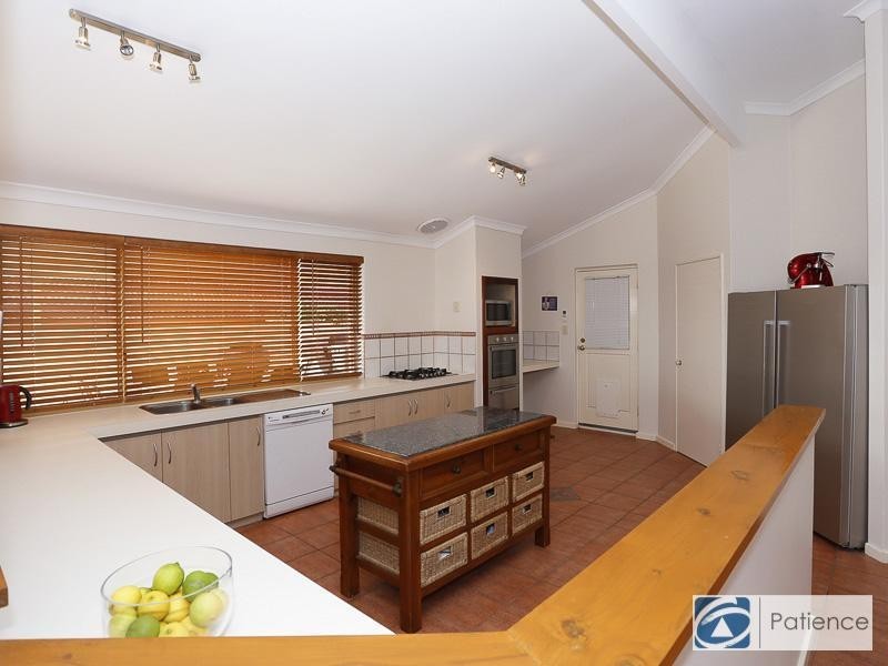 12 Iroquois Gardens, Joondalup WA 6027