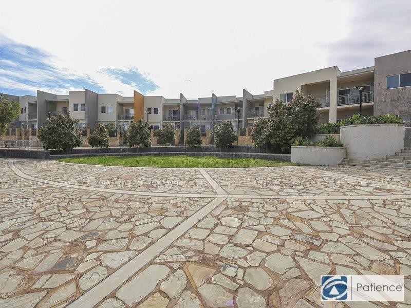 8/10 Pavonia Link, Clarkson WA 6030