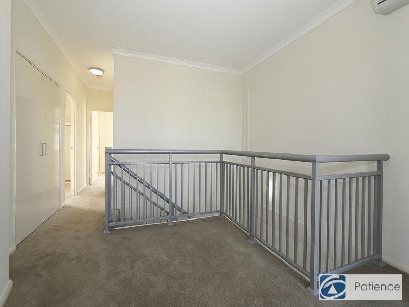 8/10 Pavonia Link, Clarkson WA 6030