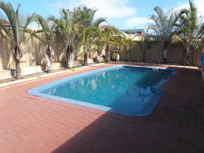 12 Leyland Road, Butler WA 6036