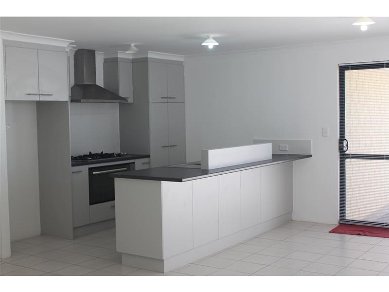 17 Fogliani Loop, Sinagra WA 6065