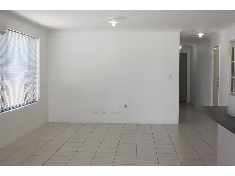 17 Fogliani Loop, Sinagra WA 6065