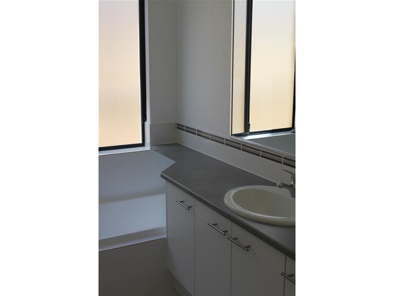 17 Fogliani Loop, Sinagra WA 6065