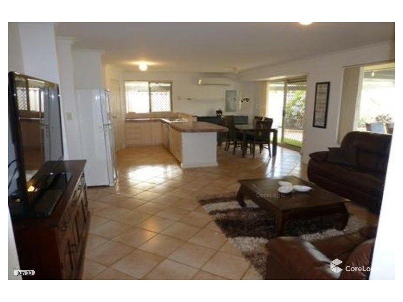 6 Graduate Place, Marangaroo WA 6064