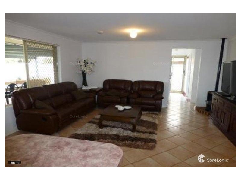 6 Graduate Place, Marangaroo WA 6064